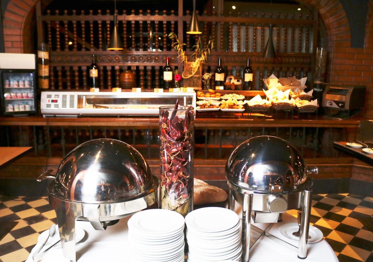 Hotel Y Centro De Eventos Manquehue Las Condes Santiago Dış mekan fotoğraf